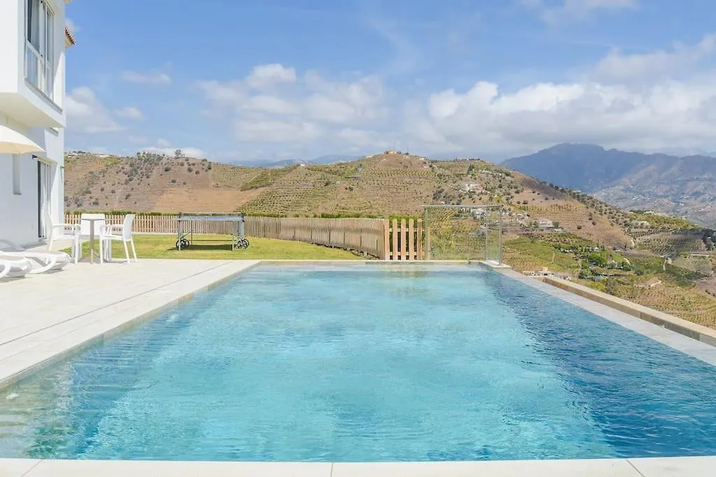 Gran Villa Con Bonitas Vistas Nerja Spanien
