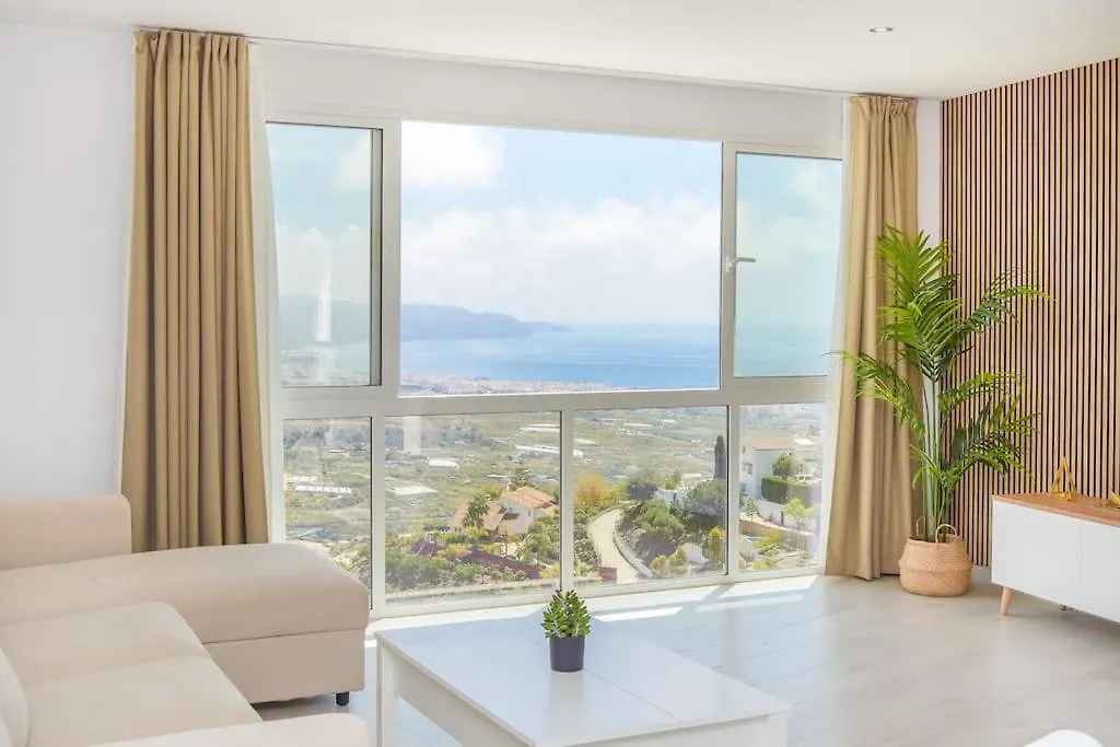 Gran Villa Con Bonitas Vistas Nerja Spain